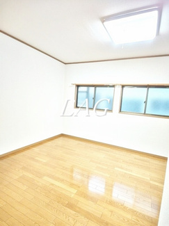 【居間・リビング】 | コーポ中里 | 洋室のお部屋です。