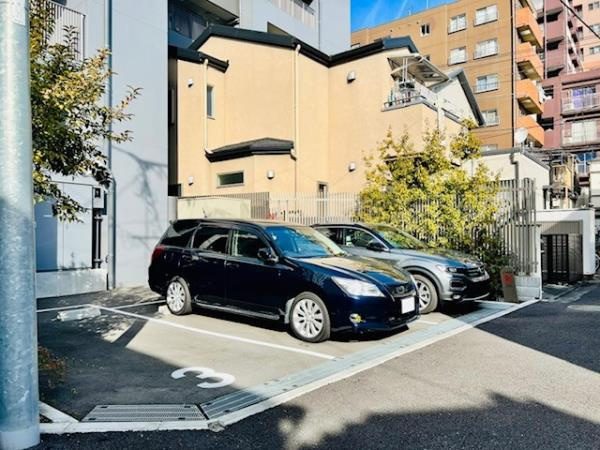Ｂｒｉｌｌｉａ　ｉｓｔ　赤羽の駐車場