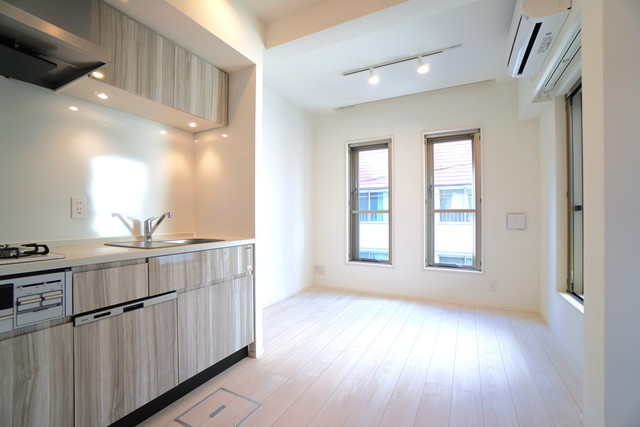 ＡＧＲＡＴＩＯ　ＴＥＲＲＡＣＥ　恵比寿（アグレシオ　テラス　恵比寿）の居間・リビング|※写真は同タイプ住戸です。