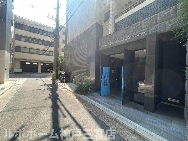 プレサンス神戸元町ベルシオンのエントランス