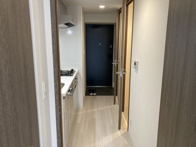 プレサンス大須観音ビザリアの玄関
