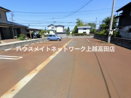 インサイドモートの駐車場|消雪付駐車場