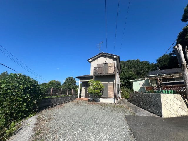 【ウッドデッキ♪】鞍手郡小竹町 大字新多（小竹駅） 2階建 ３ＬＤＫ