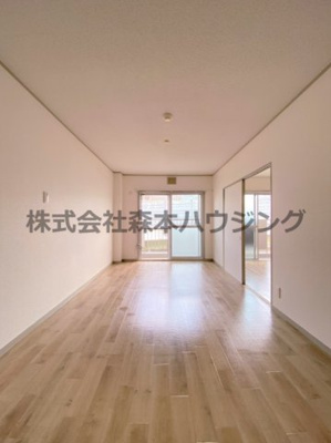 【居間・リビング】 | 　樋口マンション | きれいなリビングです