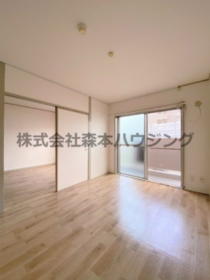 【洋室】 | 　樋口マンション | 明るい洋室です