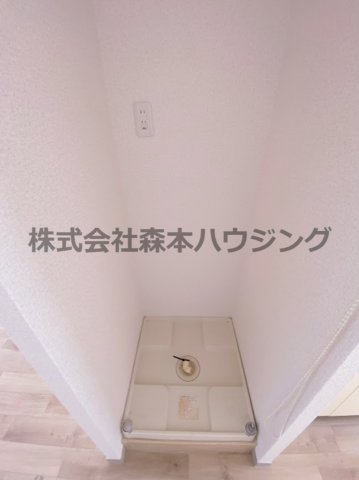 【設備】 | 　樋口マンション | 室内洗濯機置き場です