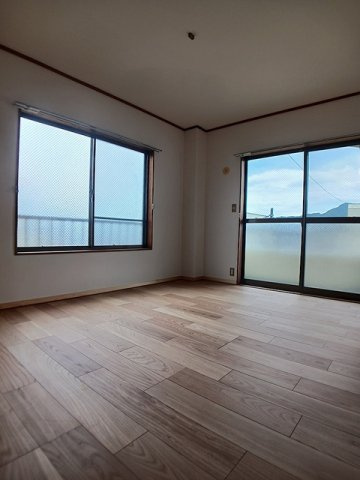 セントラルハイツＣの洋室