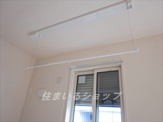 コーポラスヤナセⅤのその他|室内物干しとシャッター雨戸