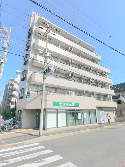 コスモリード蓮沼の外観