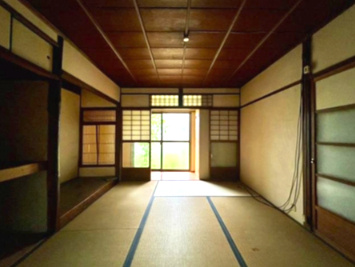 岡崎円勝寺町京町家の内装