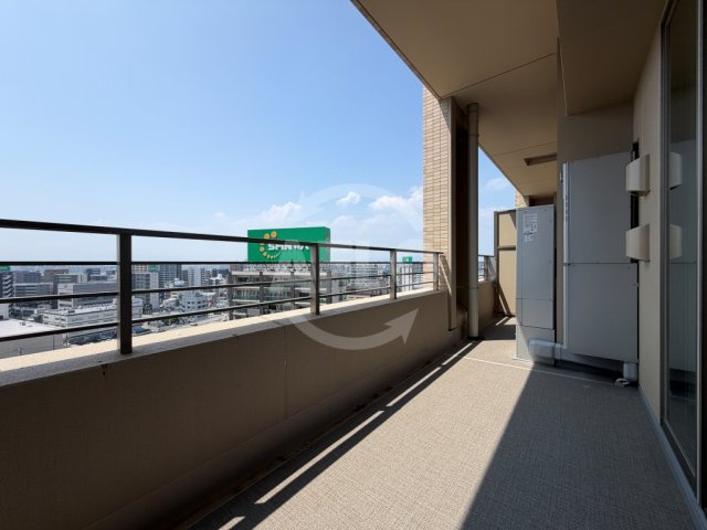 グラングリーン大阪THE NORTH RESIDENCE　扇町小学校のバルコニー