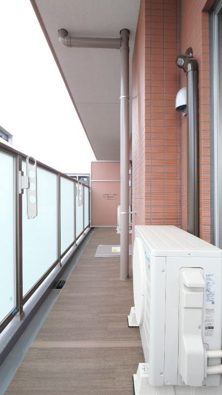 大阪市浪速区恵美須西１丁目の賃貸マンションのバルコニー