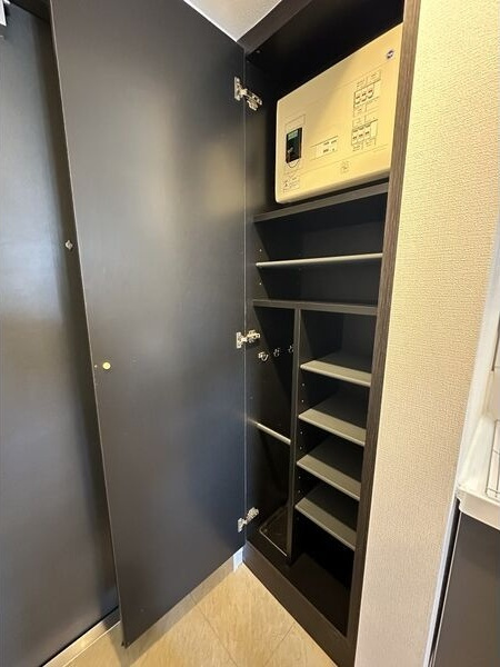 エステムプラザ名古屋・栄プレミアムの玄関