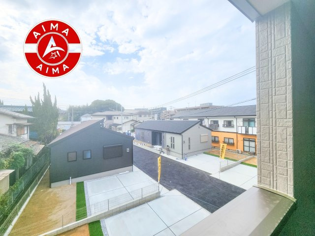 鳥栖市田代本町第3-4棟（3号棟）の外観：施工例|窓から緑が見える物件も魅力的です。