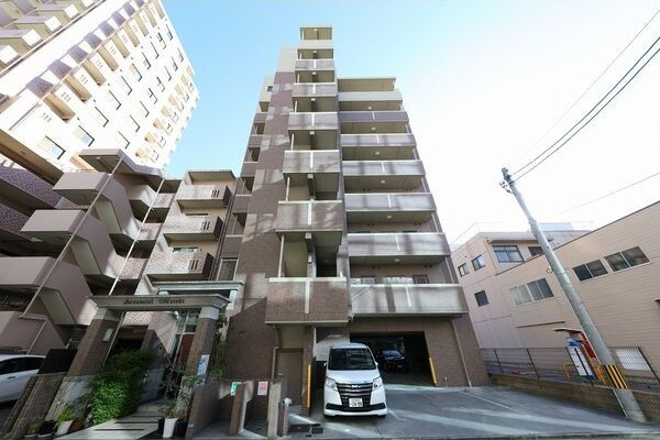 アルカンシェル名駅の外観