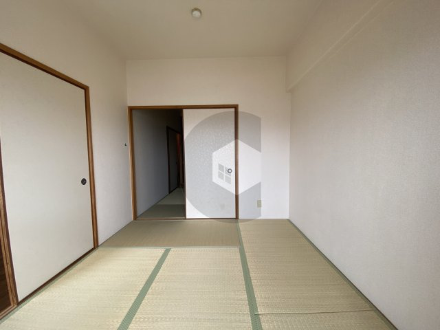 メゾン菱江の和室