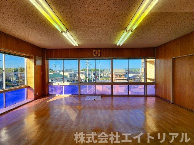 パーク梅盛の内装