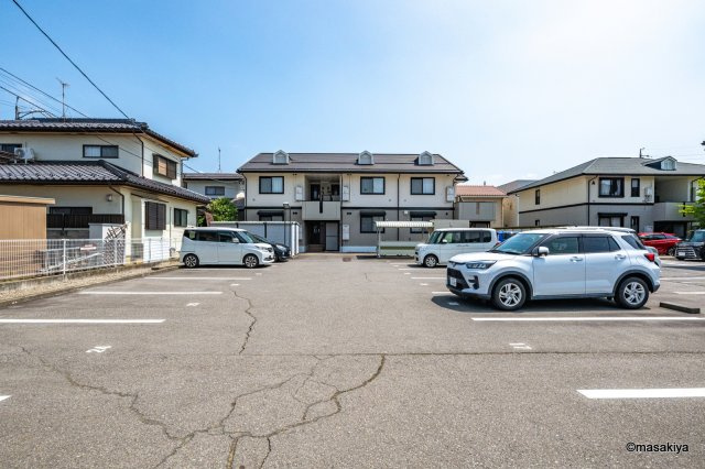 サンロードＫの駐車場