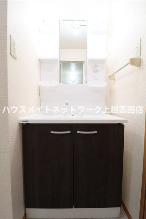 フォルテ Ｂの独立洗面台|洗髪洗面化粧台（参考同型201号室室内写真）