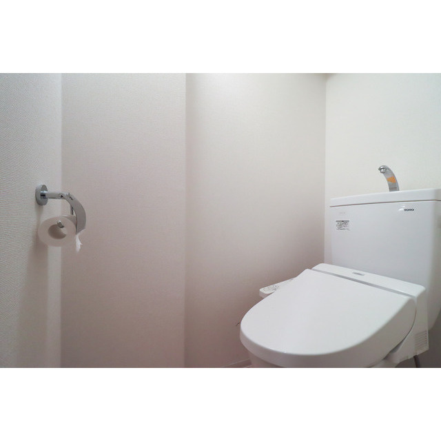 SERENiTE本町refletのトイレ
