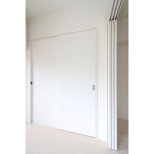 SERENiTE本町refletの収納