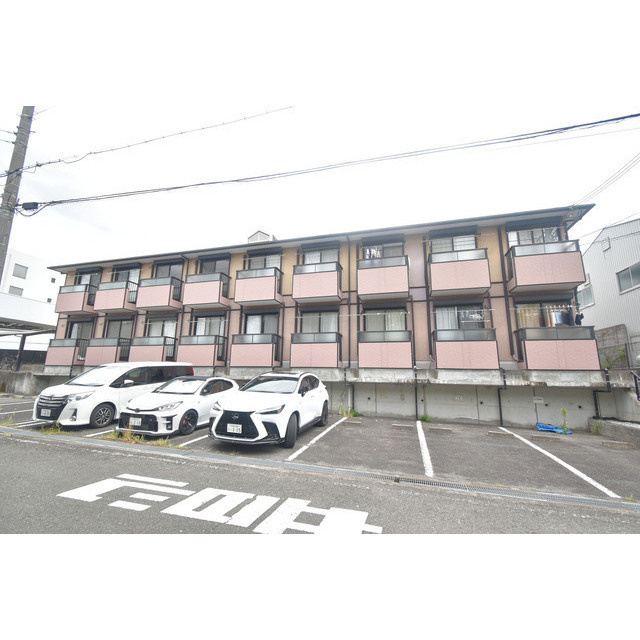 PAL-Jの駐車場