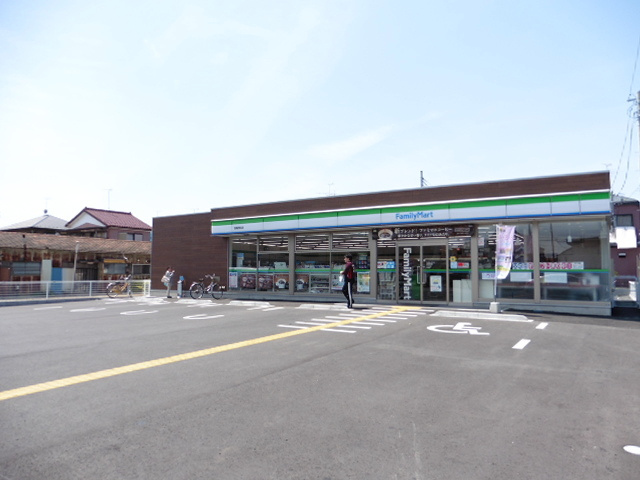 ファミリーマート 岩槻西町店まで290ｍ