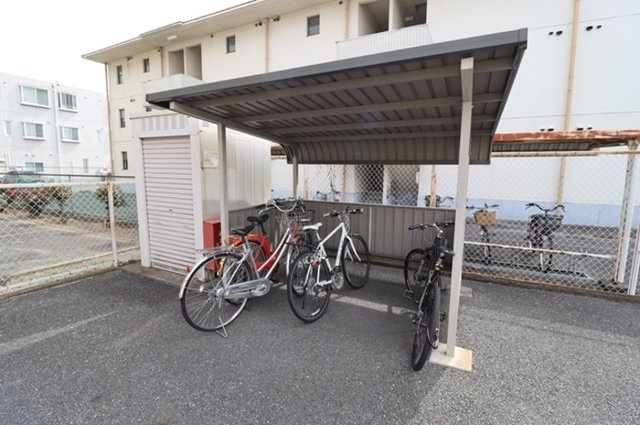 ルミエールＦのその他|駐輪場