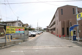 敷地内コインパーキング併用。来客時に便利です。