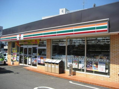 セブンイレブン 厚木愛甲石田駅前 99m