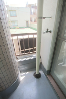 洗濯機置き場（室外）