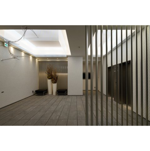 【エントランス】コンフォリア新中野