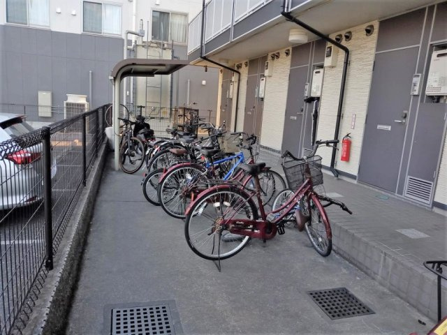 レオパレスボンヌールのその他|自転車置き場
