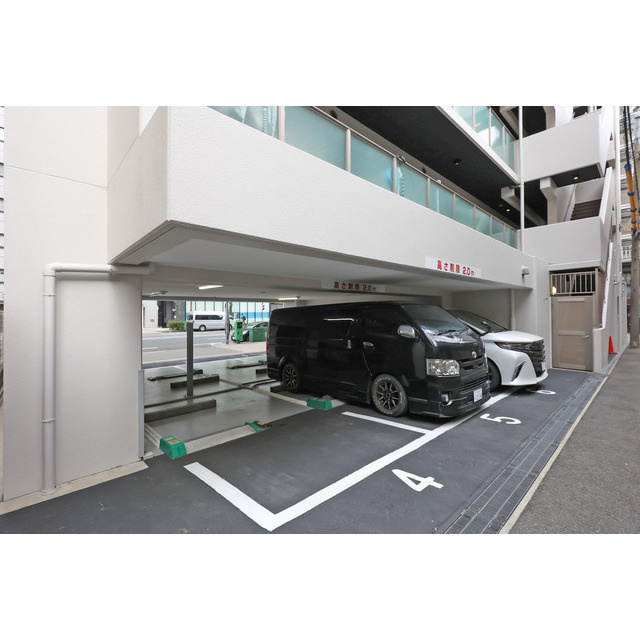 ARISTO扇町の駐車場