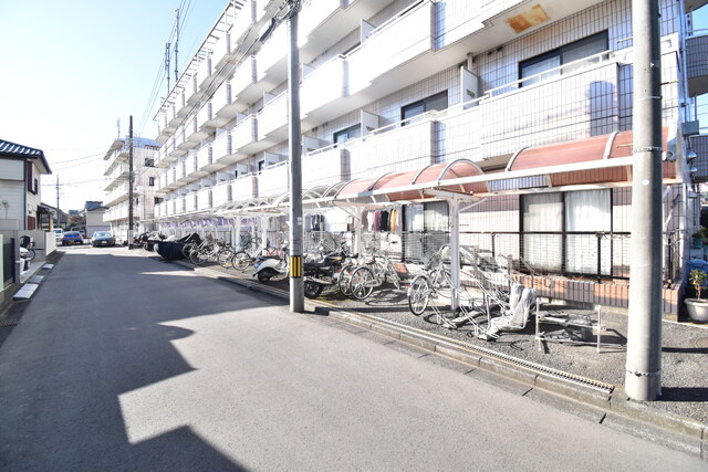 ★屋根付駐輪場★（空き状況・使用料等詳細はご確認下さい）