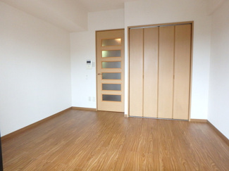 ★別室参考写真【洋室6帖】　家具の配置のしやすい洋室★