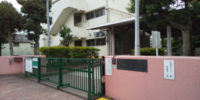 横浜市立大綱小学校まで350m