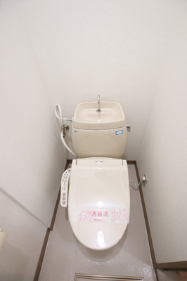 あると嬉しい洗浄機能付き暖房便座♪