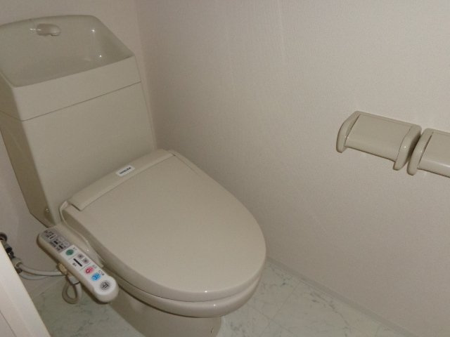 グラン ウィッシュ 三島のトイレ|シャワー付トイレ