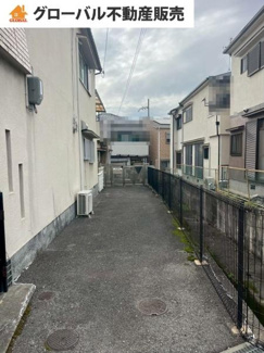 【前面道路含む現地写真】