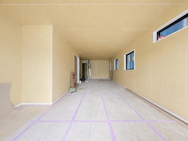 横浜市都筑区すみれが丘の新築一戸建の前面道路含む現地写真|前面道路が広いので、安心して駐車可能です！
是非現地へお越しください。