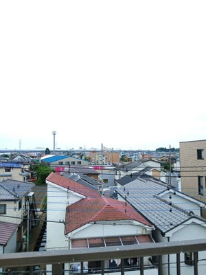【その他】 | ●三郷市戸ヶ崎三丁目・戸建● | ☆広々とした屋上スペースは、BBQやお子様のプールに大活躍♪夏は花火大会が鑑賞出来ます☆
