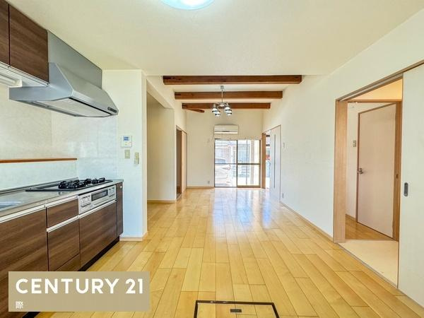 和歌山市杭ノ瀬の中古一戸建の居間・リビング