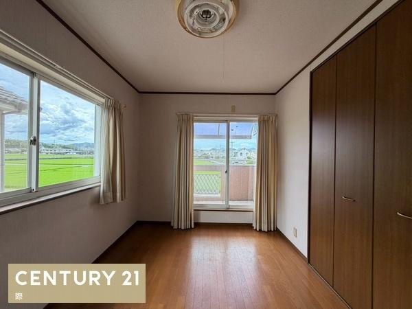 貴志川町岸小野　中古戸建の洋室
