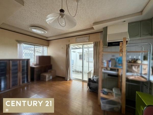 貴志川町岸小野　中古戸建の居間・リビング