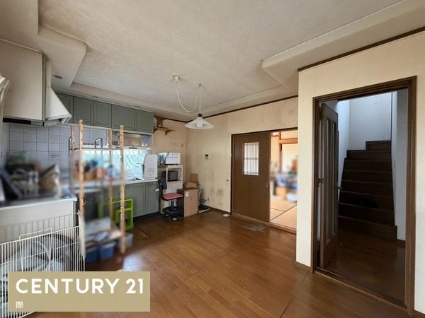 貴志川町岸小野　中古戸建の居間・リビング