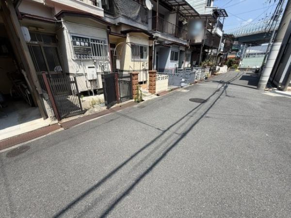 【前面道路含む現地写真】