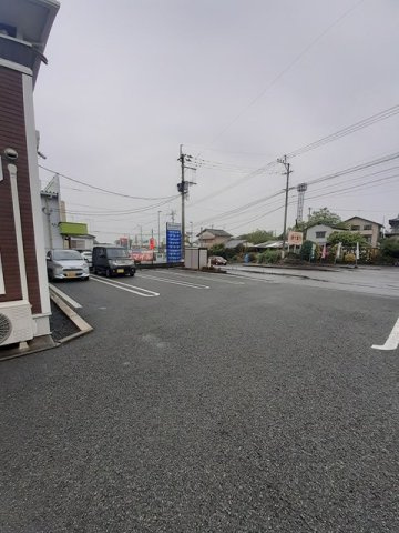 カーサ・ソレイユの駐車場