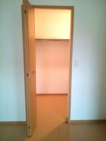 サンガーデンＤの収納
