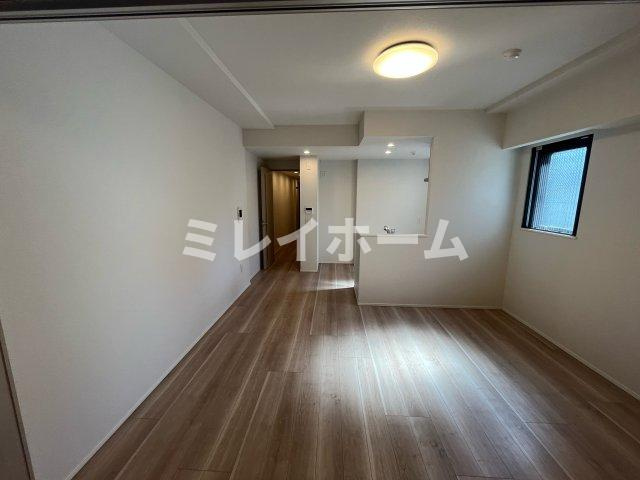 ドゥーエ梅屋敷の居間・リビング|同建物内、別のお部屋の参考写真になります。